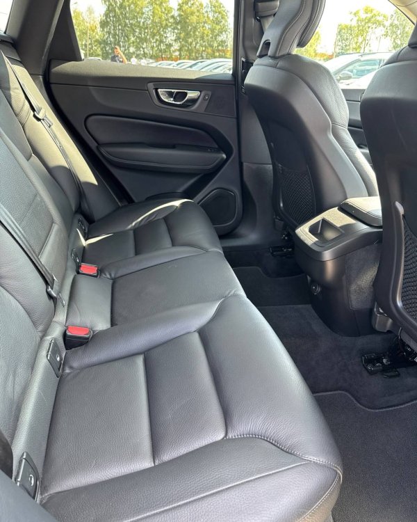 Volvo XC60 II - Image 13