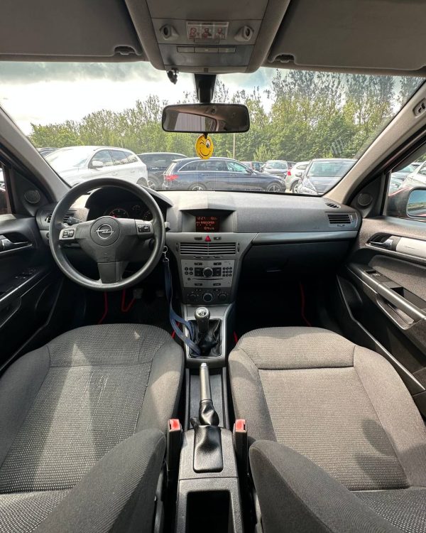 Opel Astra H - Image 9