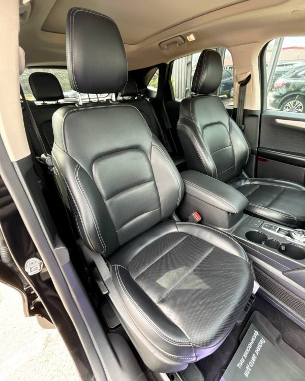 FORD ESCAPE - Image 13