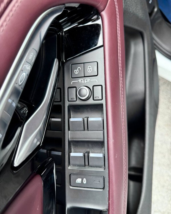 Land Rover Range Rover Evoque II - Image 18