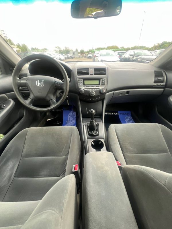 Honda Accord - Image 11