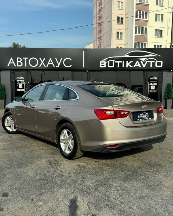 Chevrolet Malibu IX · Рестайлинг - Image 5