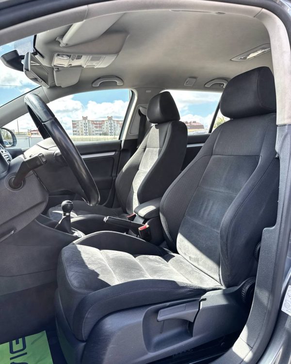 Volkswagen Golf VI - Image 10