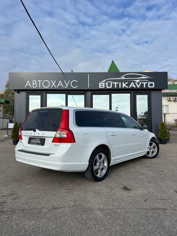 Volvo V70 III - Image 7