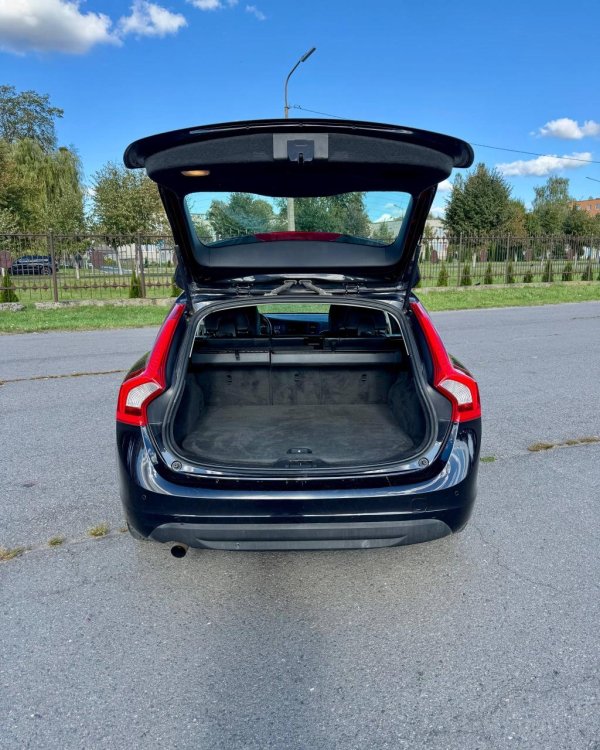 Volvo V60 I - Image 12
