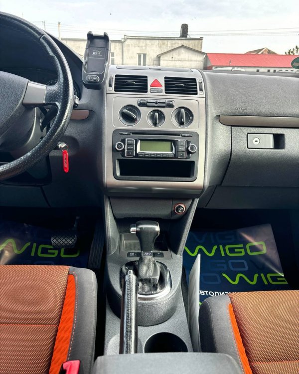 Volkswagen Touran I · Рестайлинг - Image 13