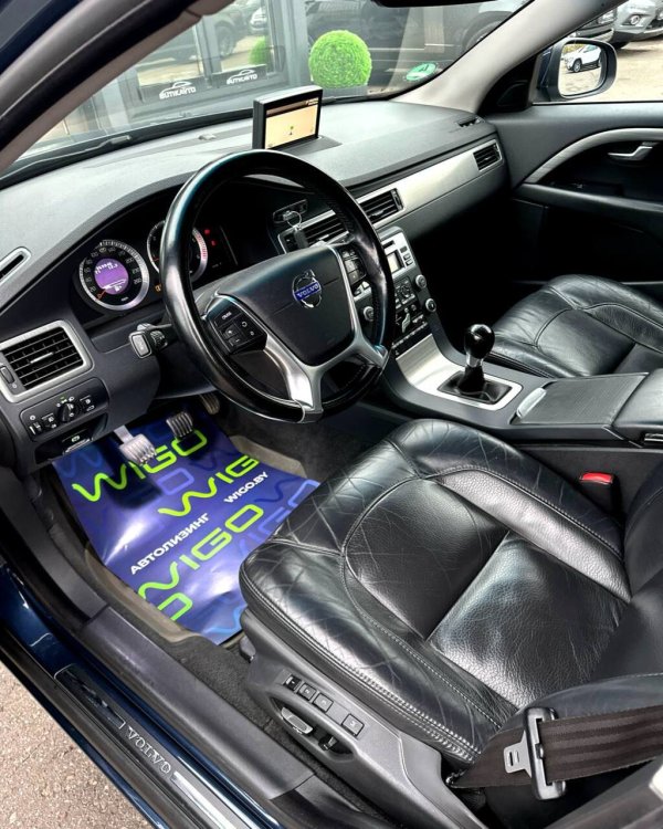 Volvo V70 III - Image 9