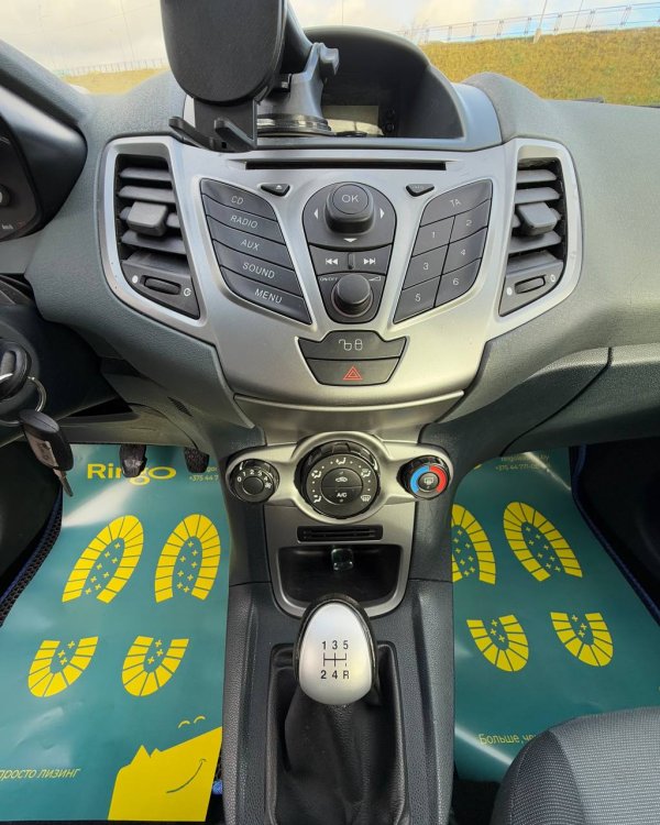 Ford Fiesta VI - Image 15