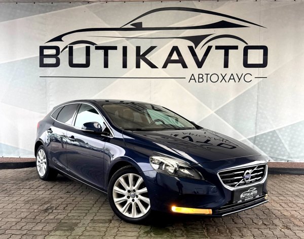 Volvo V40 II