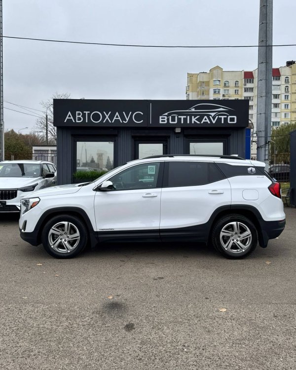 GMC Terrain II - Image 8