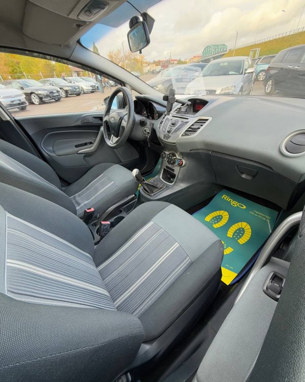 Ford Fiesta VI - Image 12