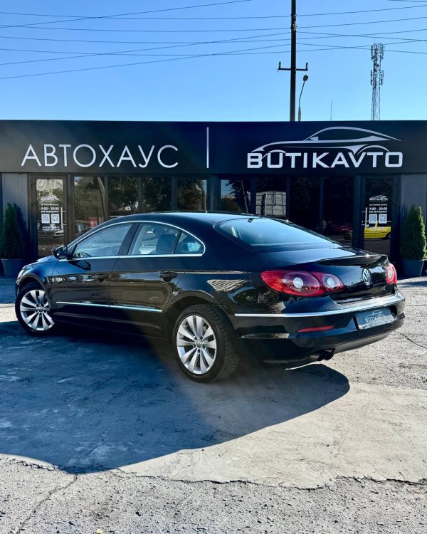 VOLKSWAGEN PASSAT CC - Image 4