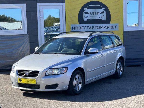 Volvo V50 I · Рестайлинг, 2009 г - Image 2