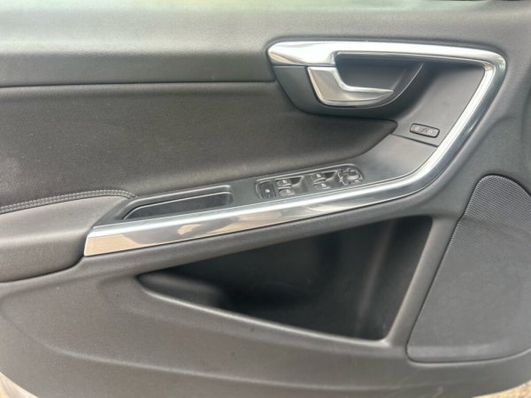 Volvo V60 I · Рестайлинг, 2014 г - Image 11