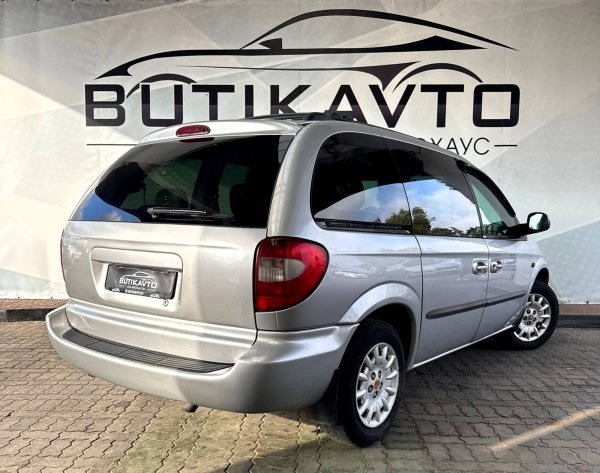 Chrysler Voyager IV - Image 7