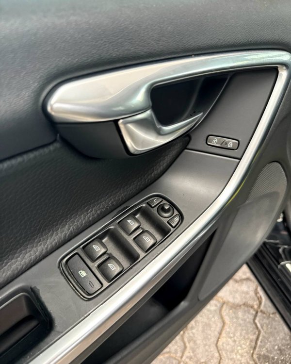 Volvo V60 I - Image 9