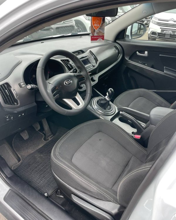 Kia Sportage III - Image 9