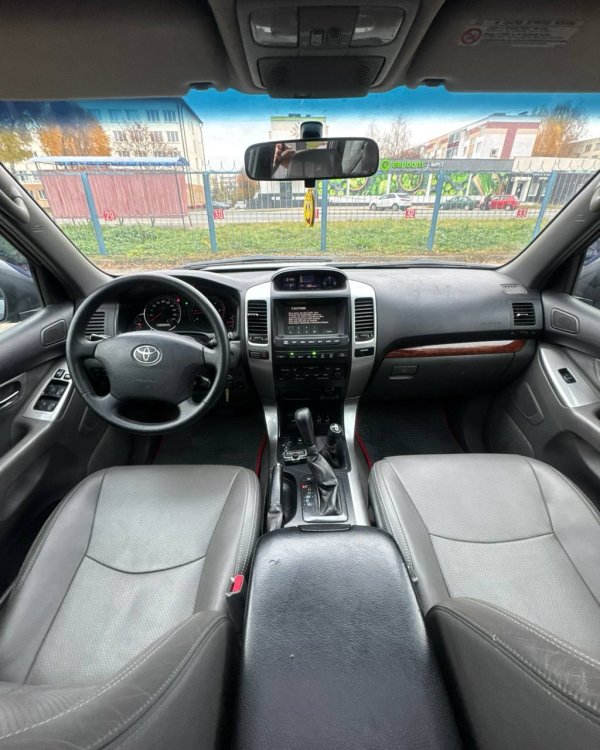 Toyota Land Cruiser Prado J120 - Image 10