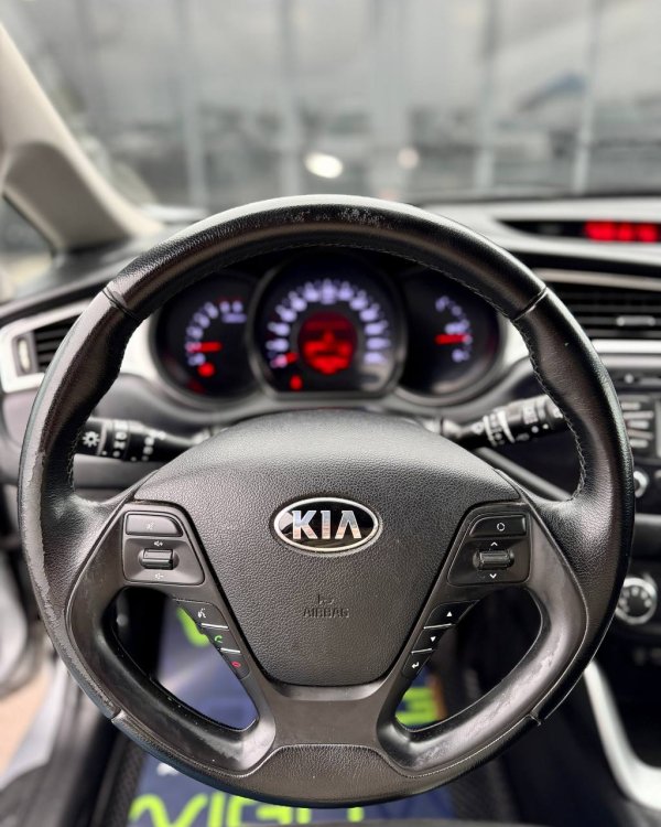 Kia Cee'd II · Рестайлинг - Image 15