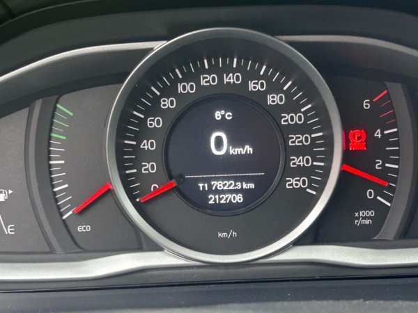 Volvo V60 I · Рестайлинг, 2014 г - Image 17