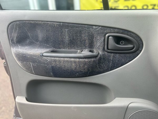 Renault Scenic I · Рестайлинг, 2000 г - Image 17