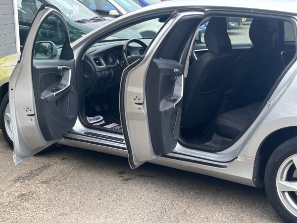 Volvo V60 I · Рестайлинг, 2014 г - Image 20