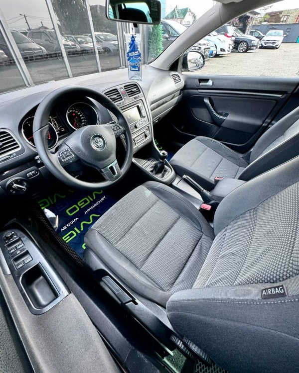 Volkswagen Golf VI - Image 10