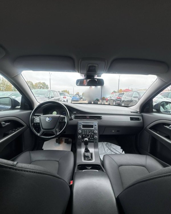 Volvo V70 III - Image 9