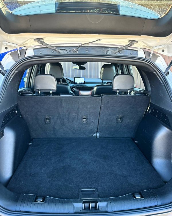 Ford Escape IV - Image 12