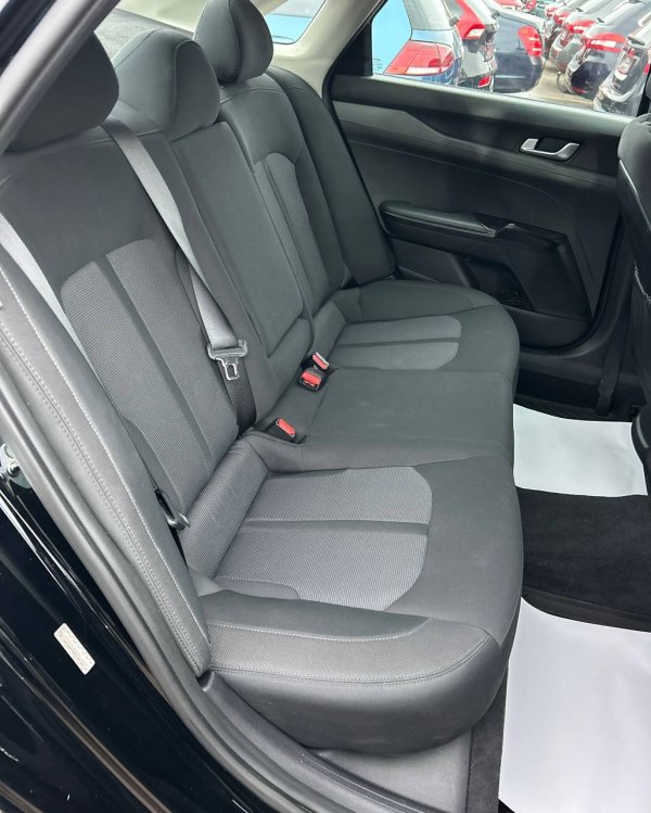 Kia K5 III - Image 13