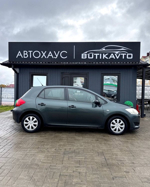Toyota Auris I (E150) - Image 8