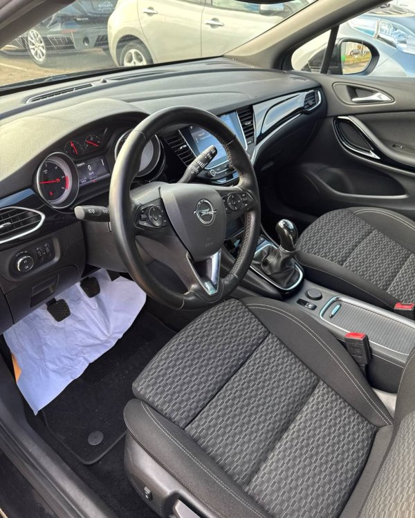 Opel Astra K - Image 10