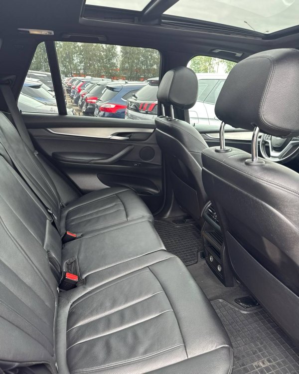 BMW X5 F15 - Image 13