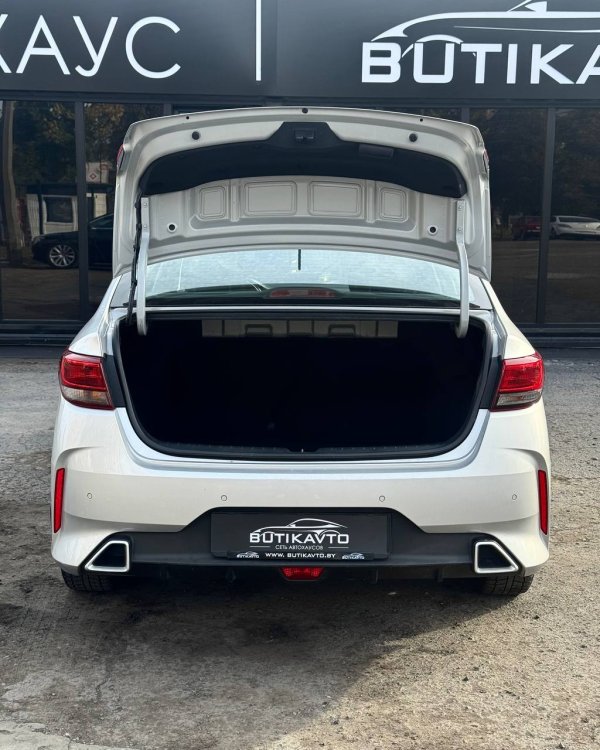 Kia Rio - Image 12
