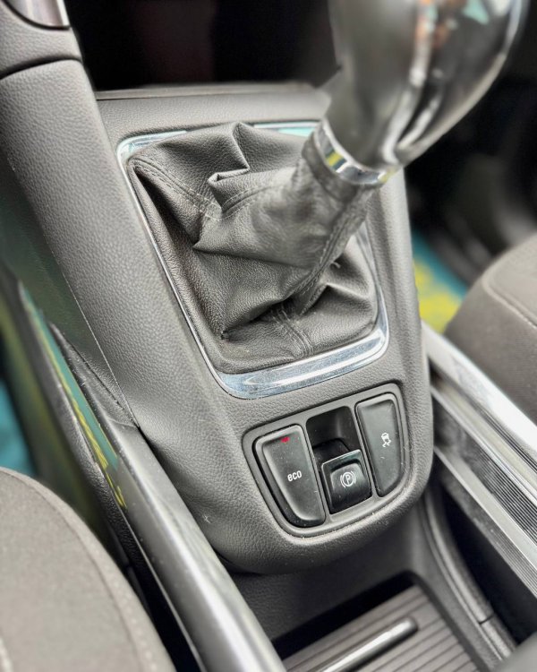 Opel Zafira C - Image 17