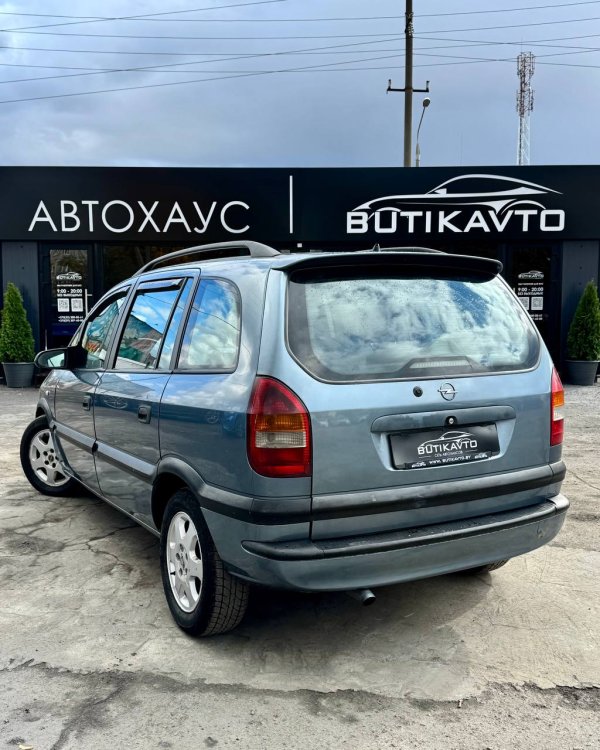 Opel Zafira A - Image 4