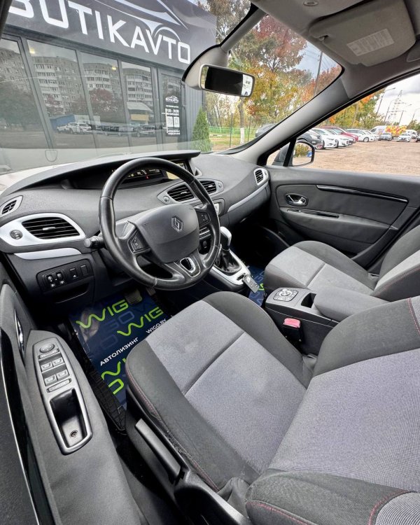 RENAULT MEGANE GRAND SCENIC - Image 10