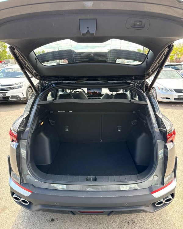 GEELY COOLRAY - Image 12