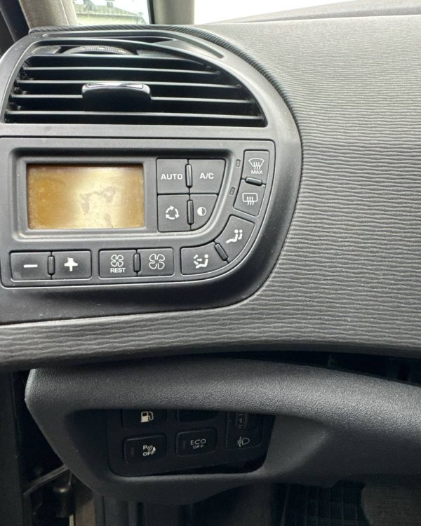Citroen C4 Grand Picasso - Image 21
