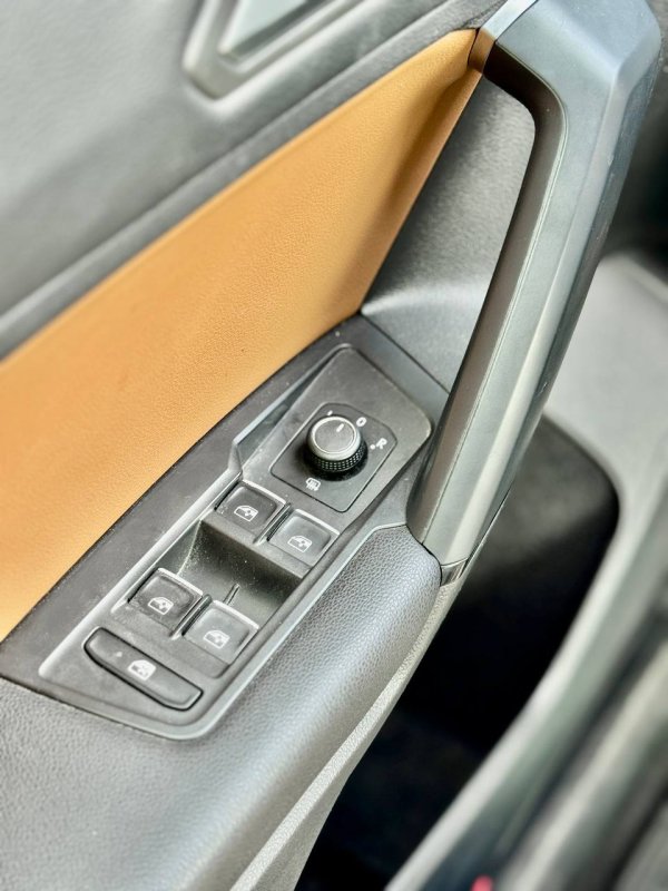 Volkswagen Tiguan II - Image 18