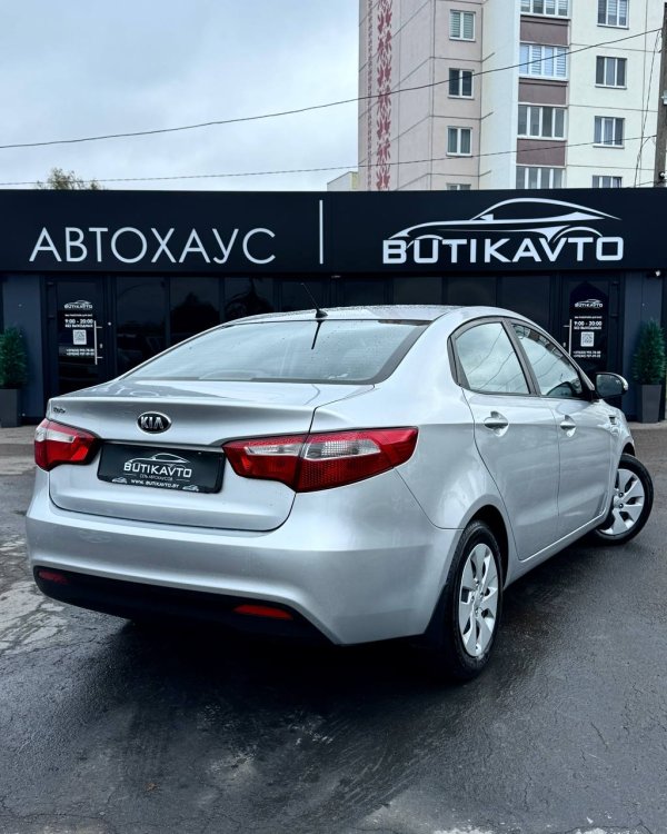 Kia Rio III - Image 7