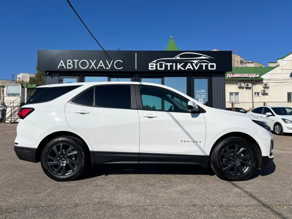 Chevrolet Equinox III · Рестайлинг - Image 8