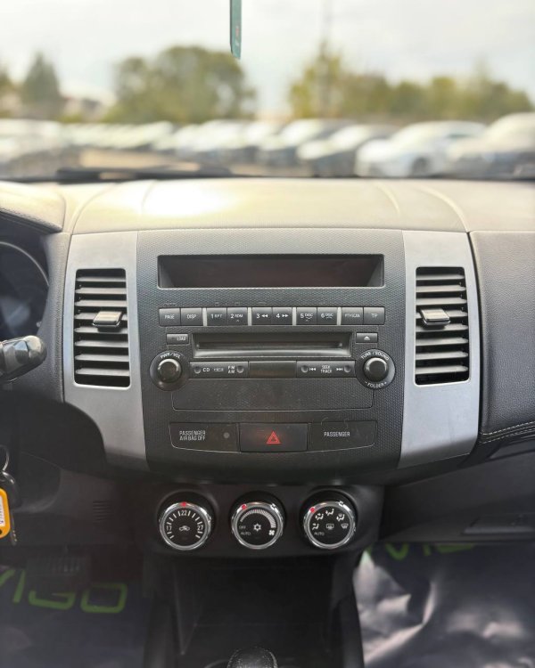 Mitsubishi Outlander XL · Рестайлинг - Image 13