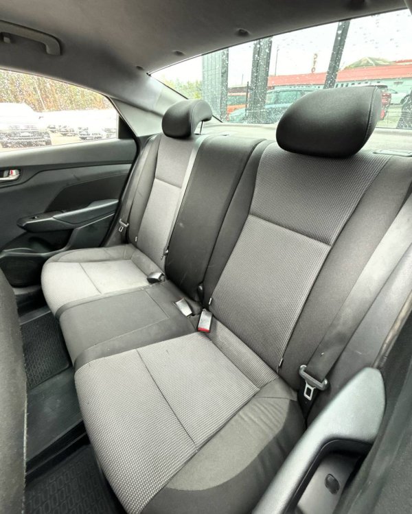 Hyundai Solaris II - Image 11