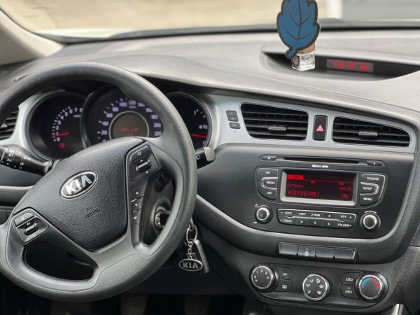 Kia Cee'd II, 2012 г - Image 20