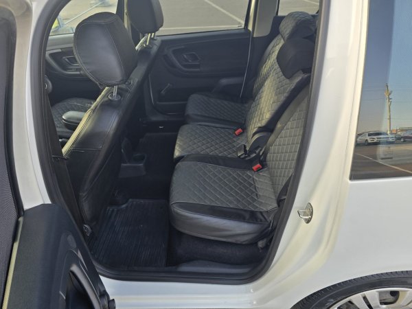 Skoda Roomster I · Рестайлинг - Image 11