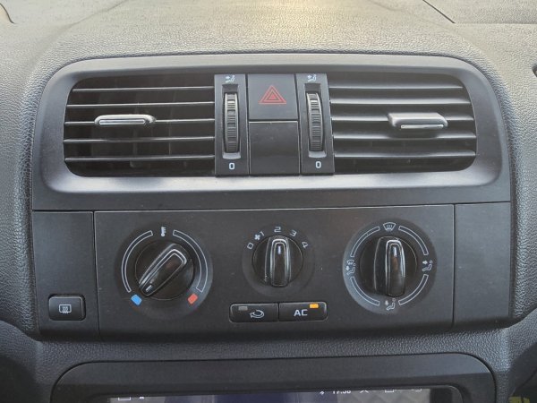 Skoda Roomster I · Рестайлинг - Image 21
