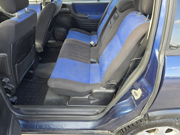 Opel Zafira A - Image 11