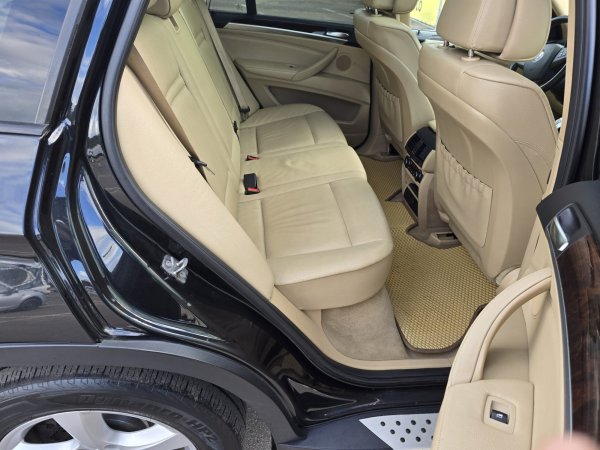 BMW X5 E70 - Image 12
