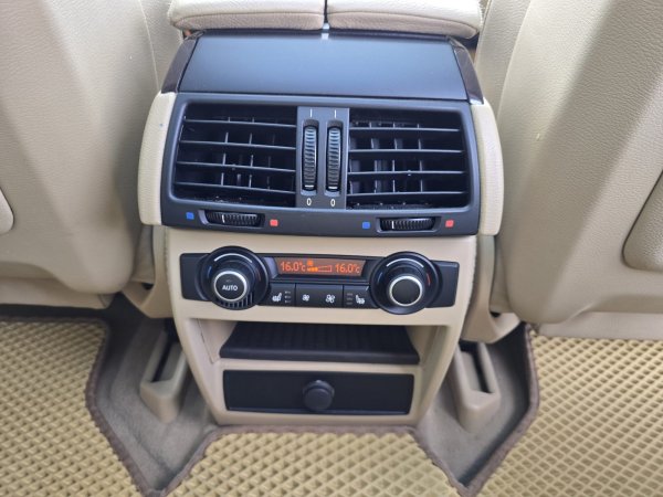 BMW X5 E70 - Image 27